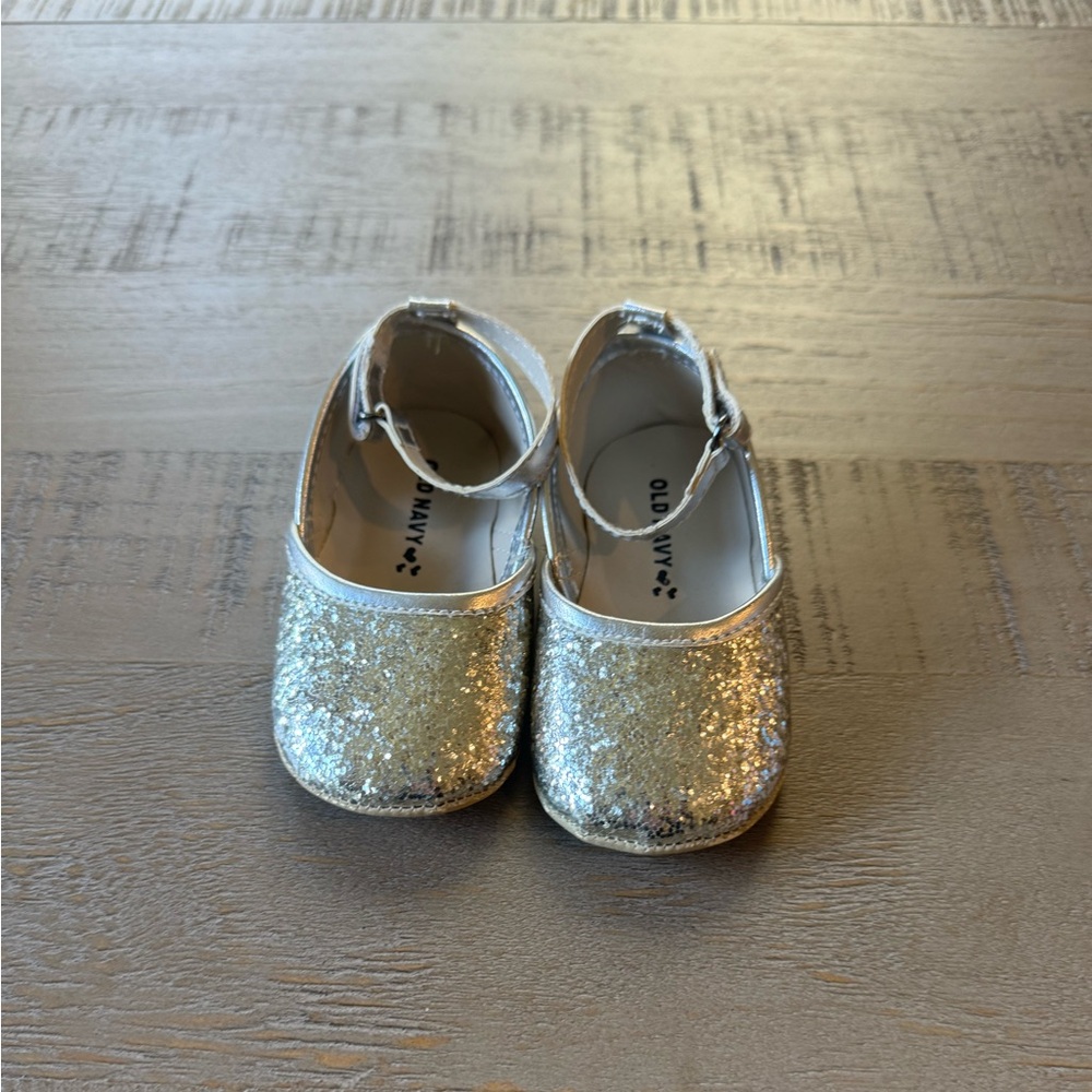 Old Navy 12-18m Shoes